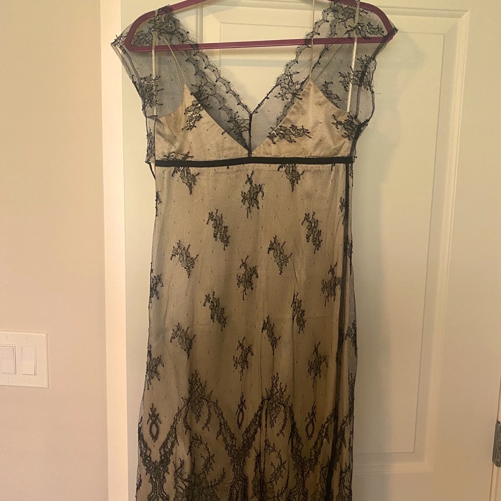 Black and Cream Lace MIDI Dress
